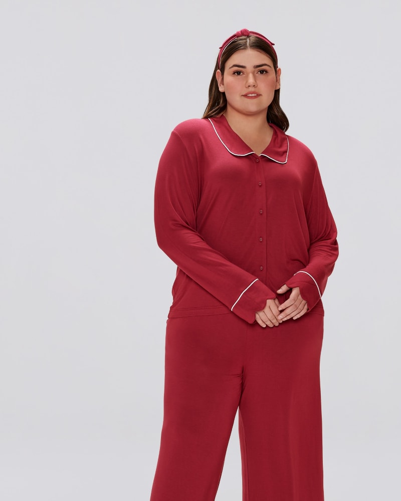 Front of a model wearing a size 4XL Candace Scallop Long Sleeve Sleep Top in Rumba Red by Cotidié. | dia_product_style_image_id:299347